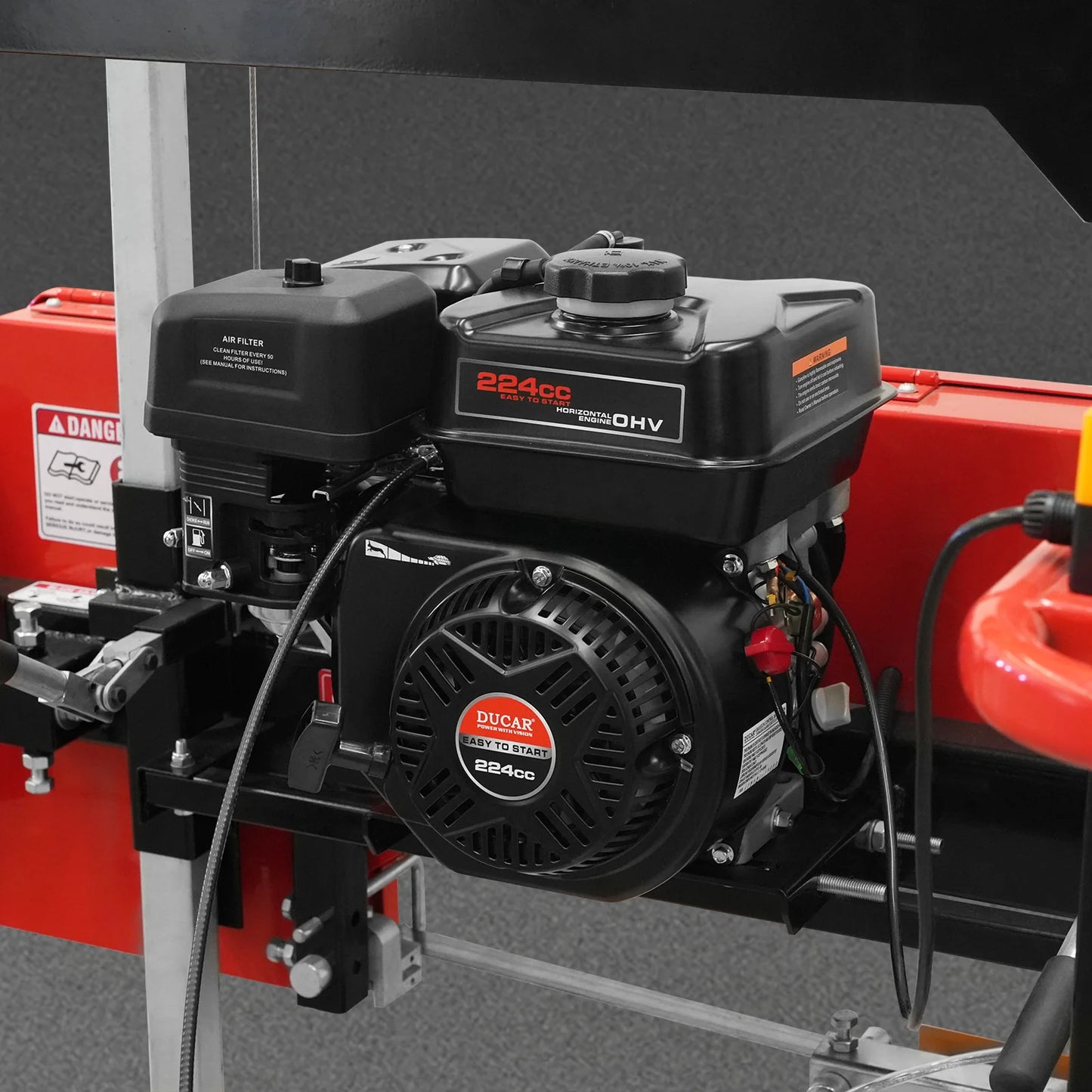 22" Portable Sawmill,  224cc 7HP DUCAR Gasoline Engine,  18" Board Width,  13' Track Length ,  SM-22