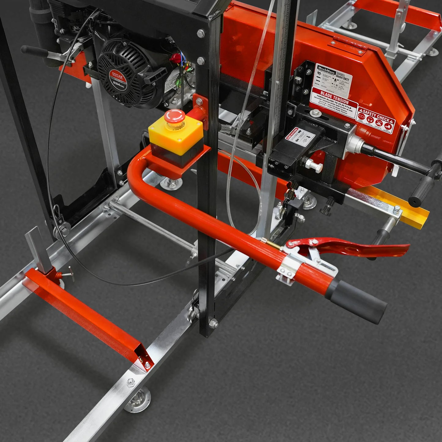 22" Portable Sawmill,  224cc 7HP DUCAR Gasoline Engine,  18" Board Width,  13' Track Length ,  SM-22